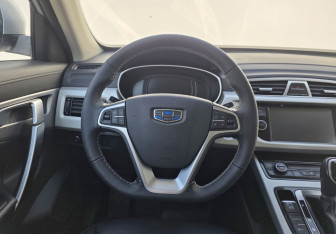 Подержанный автомобиль Geely Atlas 2021 года (12 фото)