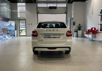 Подержанный автомобиль LADA (ВАЗ) Granta Hatchback 2018 года (5 фото)