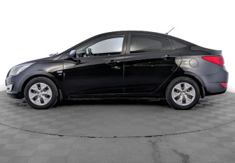 Подержанный автомобиль Hyundai Solaris Sedan 2016 года (8 фото)