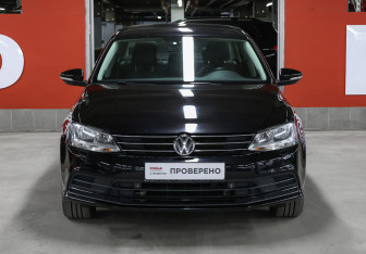 Подержанный автомобиль Volkswagen Jetta Sedan 2016 года (2 фото)