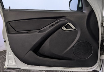 Подержанный автомобиль LADA (ВАЗ) Granta Sedan 2023 года (19 фото)