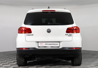Подержанный автомобиль Volkswagen Tiguan 2011 года (6 фото)