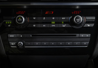 Подержанный автомобиль BMW X4 2016 года (17 фото)