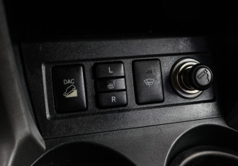 Подержанный автомобиль Toyota RAV4 2008 года (18 фото)