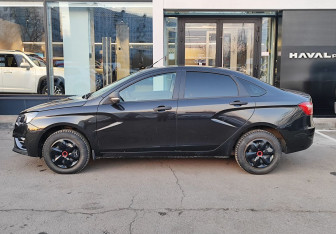 Подержанный автомобиль LADA (ВАЗ) Vesta Sedan 2017 года (8 фото)