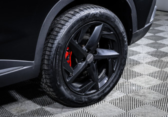 Подержанный автомобиль Omoda C5 2023 года (15 фото)