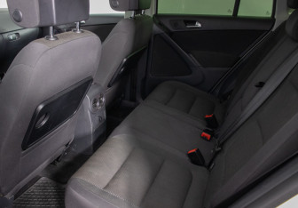 Подержанный автомобиль Volkswagen Tiguan 2013 года (11 фото)