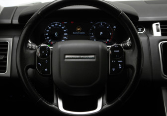 Подержанный автомобиль Land Rover Range Rover Sport 2020 года (10 фото)