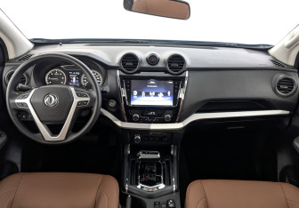 Новый DongFeng DF6 2024 (10 фото)