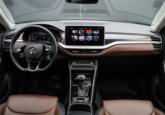 Подержанный автомобиль Skoda Kodiaq 2023 года (11 фото)