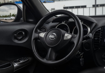 Подержанный автомобиль Nissan Juke 2014 года (10 фото)