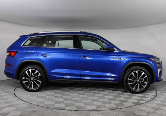 Подержанный автомобиль Skoda Kodiaq 2023 года (4 фото)