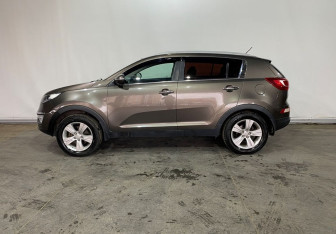 Подержанный автомобиль Kia Sportage 2013 года (8 фото)