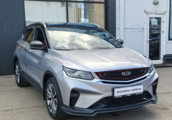 Подержанный автомобиль Geely Coolray 2020 года (3 фото)