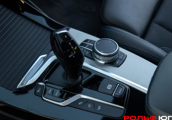 Подержанный автомобиль BMW X3 2019 года (16 фото)