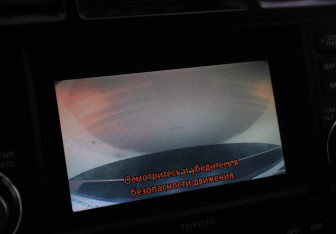 Подержанный автомобиль Toyota Highlander 2011 года (15 фото)
