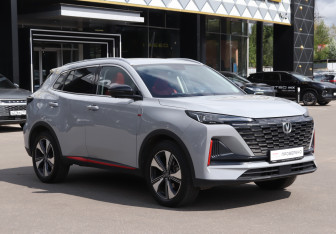 Подержанный автомобиль Changan CS55PLUS 2023 года (3 фото)