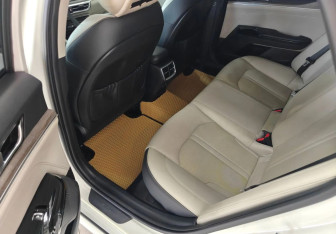 Подержанный автомобиль Kia K5 2020 года (16 фото)