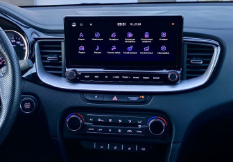 Подержанный автомобиль Kia Ceed Wagon 2021 года (13 фото)