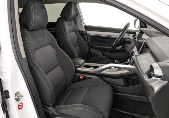 Подержанный автомобиль Geely Coolray 2023 года (24 фото)