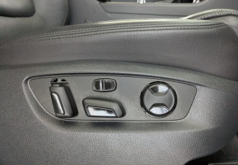 Подержанный автомобиль Volkswagen Touareg 2014 года (27 фото)