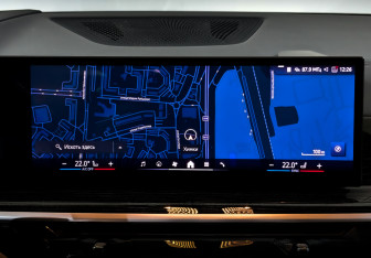 Подержанный автомобиль BMW X5 2023 года (15 фото)