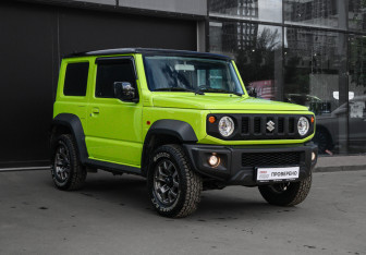 Подержанный автомобиль Suzuki Jimny 2024 года (3 фото)