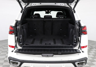 Новый BMW X5 2025 (7 фото)