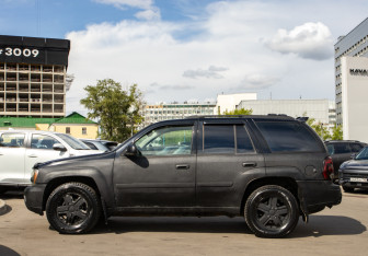 Подержанный автомобиль Chevrolet TrailBlazer 2007 года (6 фото)