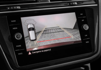 Подержанный автомобиль Volkswagen Tiguan 2021 года (16 фото)