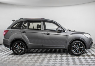 Подержанный автомобиль Lifan X60 2017 года (4 фото)