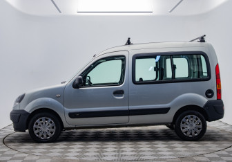 Подержанный автомобиль Renault Kangoo 2008 года (2 фото)