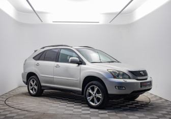 Подержанный автомобиль Lexus RX 2004 года (3 фото)