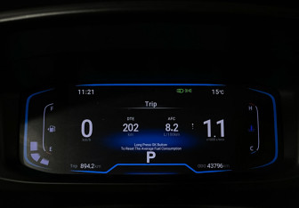 Подержанный автомобиль Kaiyi E5 2023 года (11 фото)