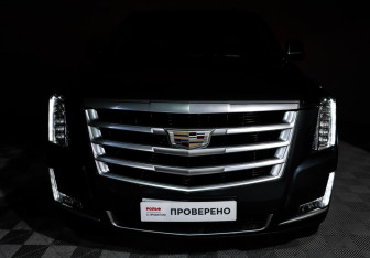 Подержанный автомобиль Cadillac Escalade Suv 2019 года (28 фото)