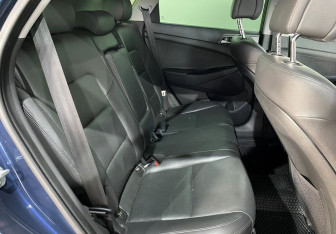 Подержанный автомобиль Hyundai Tucson 2016 года (11 фото)