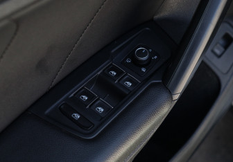 Подержанный автомобиль Volkswagen Tiguan 2019 года (17 фото)