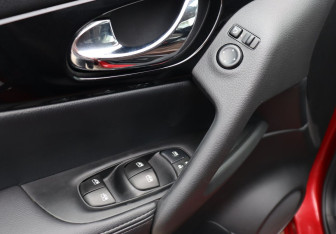 Подержанный автомобиль Nissan Qashqai 2020 года (11 фото)