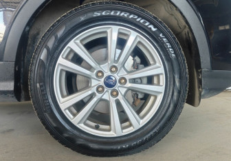 Подержанный автомобиль Ford Kuga 2018 года (18 фото)