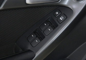 Подержанный автомобиль Kia Cerato Sedan 2010 года (17 фото)