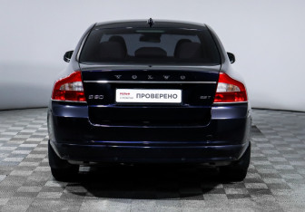 Подержанный автомобиль Volvo S80 2012 года (6 фото)