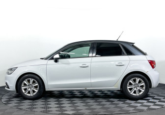 Подержанный автомобиль Audi A1 2013 года (8 фото)