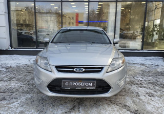 Подержанный автомобиль Ford Mondeo Sedan 2014 года (2 фото)