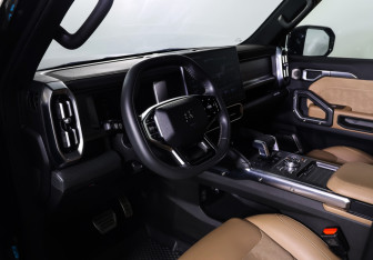 Подержанный автомобиль Jetour T2 2024 года (15 фото)
