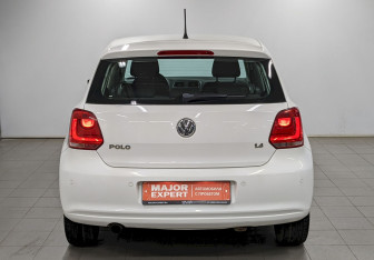 Подержанный автомобиль Volkswagen Polo Hatchback 2011 года (6 фото)