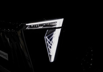 Подержанный автомобиль GAC M8 2024 года (30 фото)