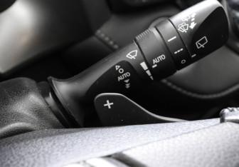 Подержанный автомобиль Toyota RAV4 2014 года (14 фото)