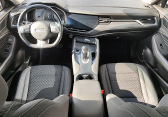 Подержанный автомобиль Haval F7 2021 года (10 фото)