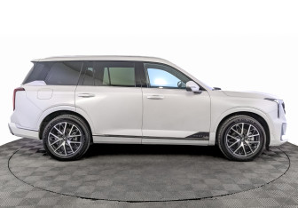 Новый GAC GS8 2025 (4 фото)