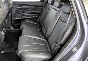 Подержанный автомобиль Hyundai Santa Fe 2021 года (12 фото)